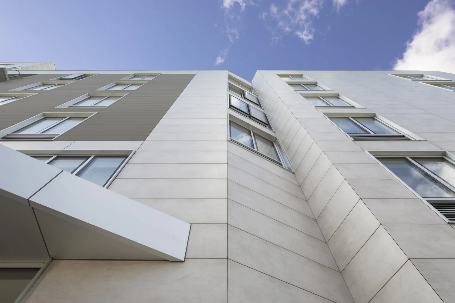 Vernon Tower — residence 0501